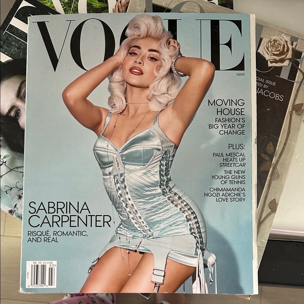 Vogue - Sabrina Carpenter cover